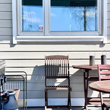 Krystle - Riverside Retreat * Pori